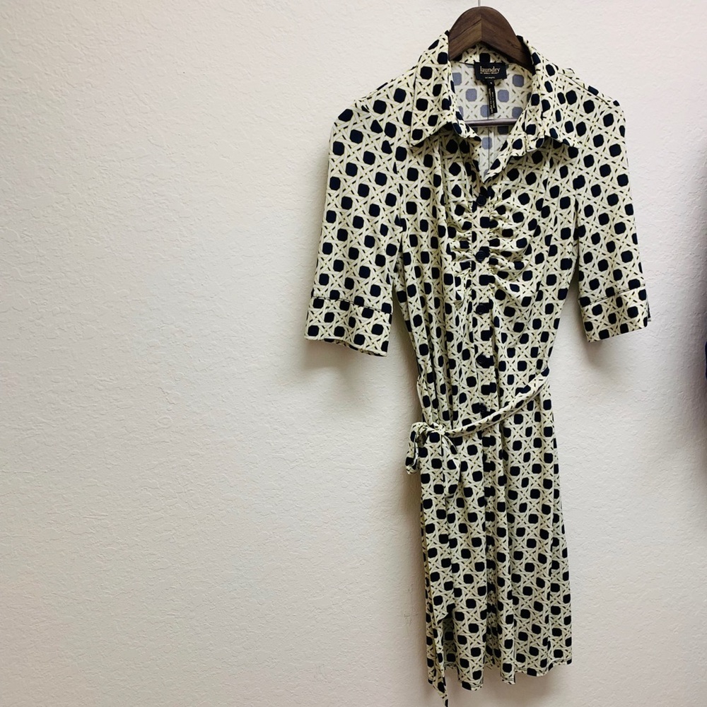 Laundry by Shelli Segal dress size 8. Blue&yellow